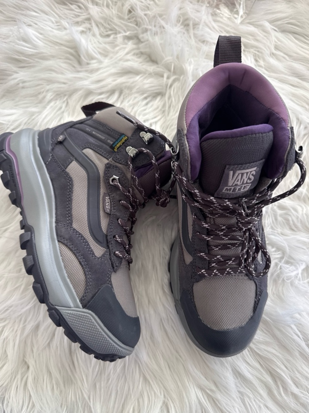 Vans Women's Gray and Purple Lace-Up Hiking Boots